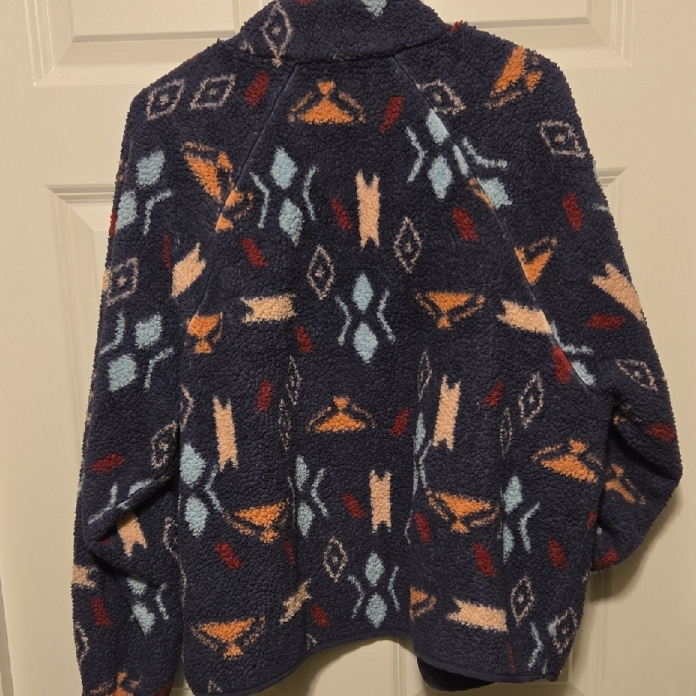 Patterned Fleece Jacket - Picture 7 of 8